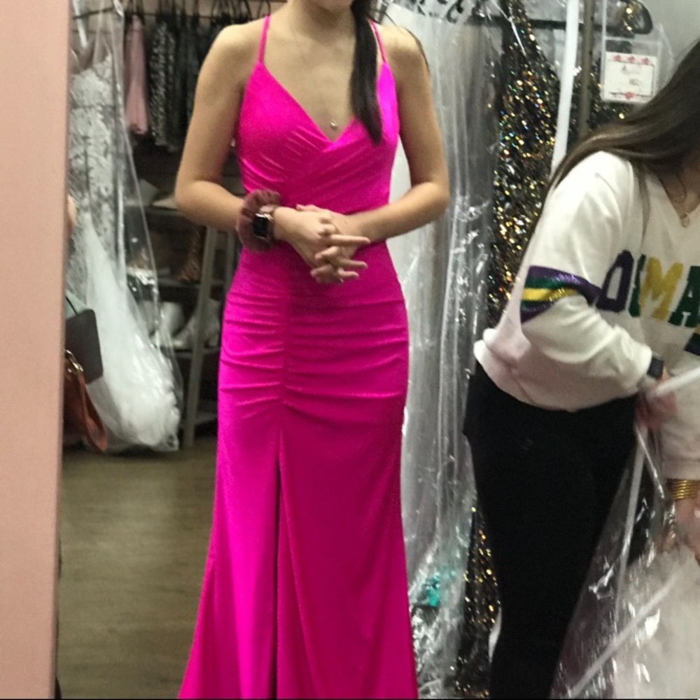 Very cute pink prom dress!!!! Only worn to try on!